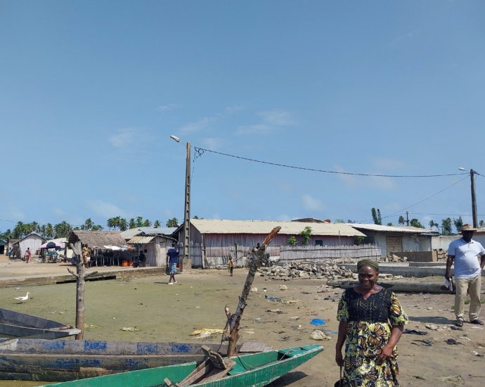 Assinie – France : le chef du village plaide pour l’adduction en eau potable du village