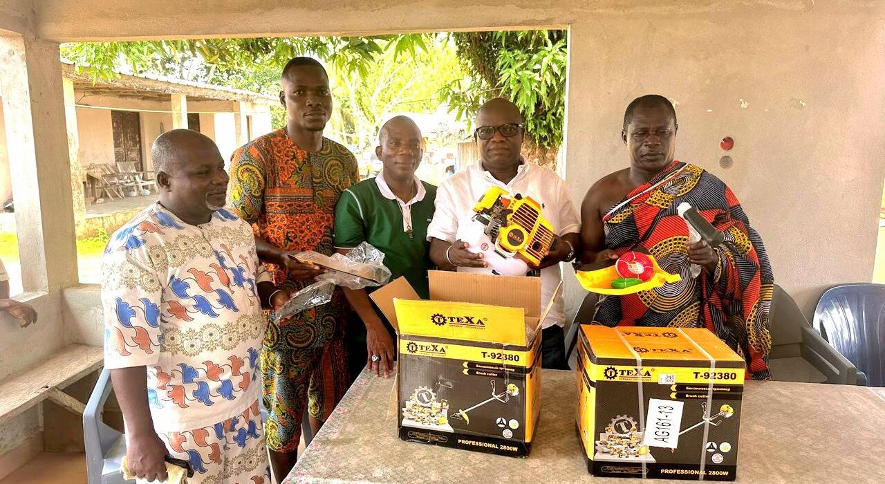 Abiaty : Deux nouvelles débroussailleuses pour l’embellissement du village