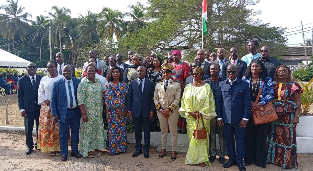 Grand-Bassam rend hommage au ministre délégué Jean Louis Moulot