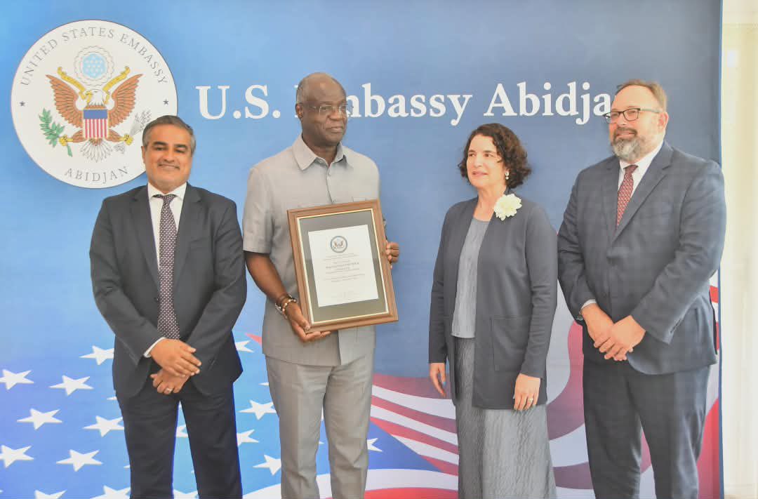 Bonoua : le Maire Jean Paul Amethier distingué après sa participation au programme IVLP