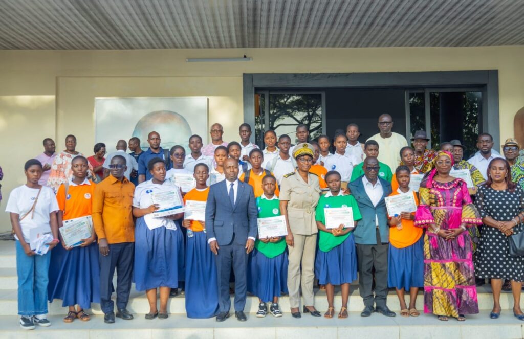 À Grand-Bassam, le pari de la Côte d’Ivoire pour attirer les jeunes filles vers les sciences
