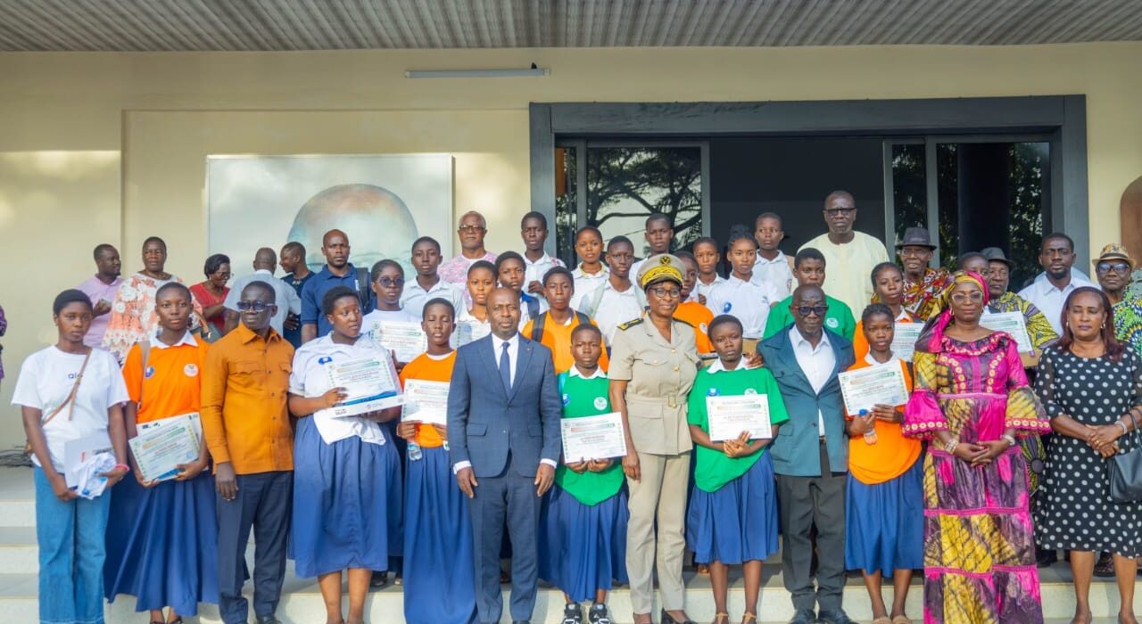 À Grand-Bassam, le pari de la Côte d’Ivoire pour attirer les jeunes filles vers les sciences